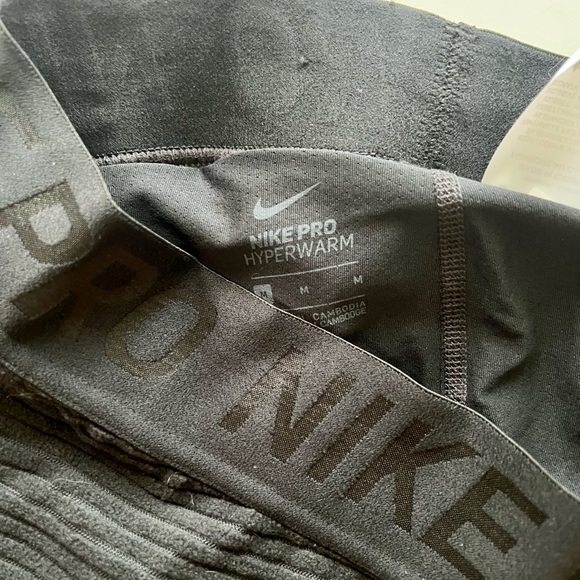🖤NIKE- “PRO- HYPERWARM” Workout/ Lounge Pants & Top🖤 - Picture 5 of 7